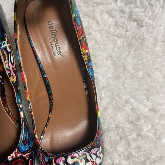 Dollhouse Graffiti print multi color ankle strap heels back zipper  SZ9 - Picture 11 of 13